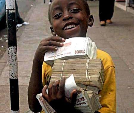 最幸福的时刻就是手捧大量钞票